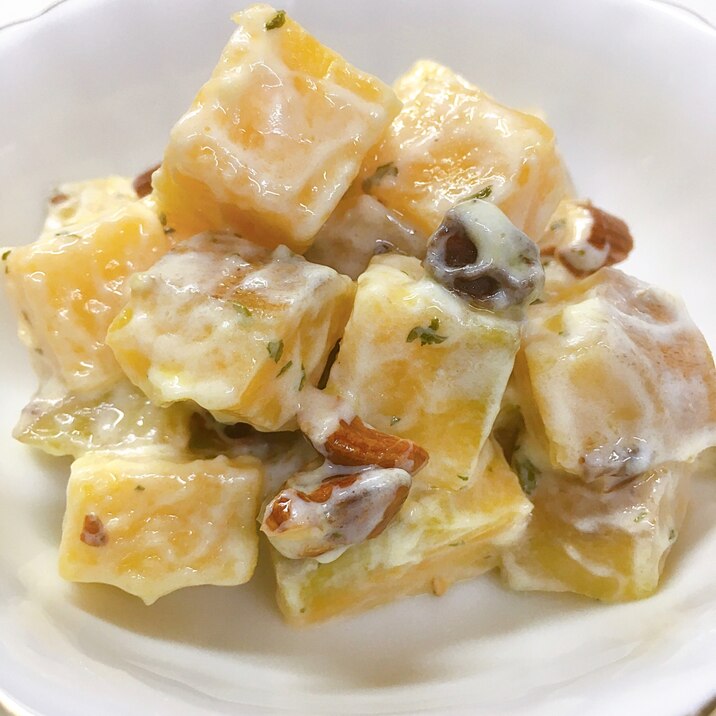 秋の健康レシピ☆さつま芋とヨーグルトのサラダ